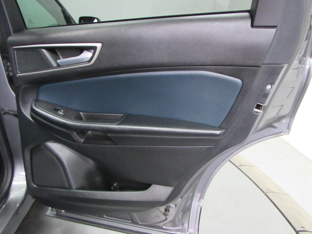 Certified 2023 Ford Edge SEL w/ Sport Appearance Package AWD/4WD image 18