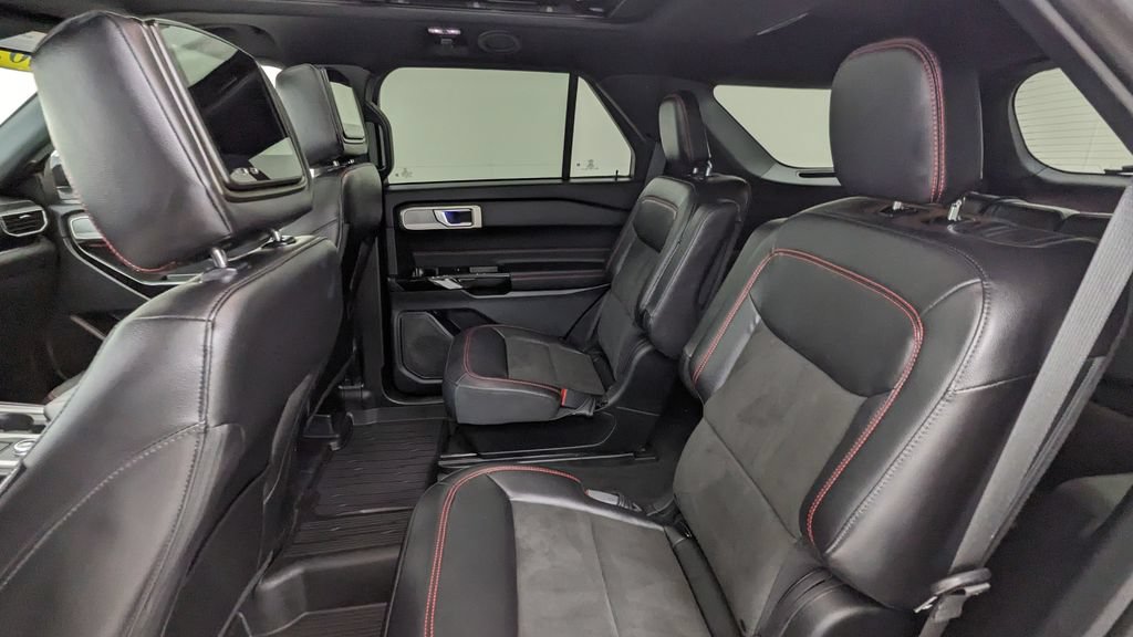 Certified 2023 Ford Explorer ST-Line w/ Class IV Trailer Tow Package AWD/4WD image 36