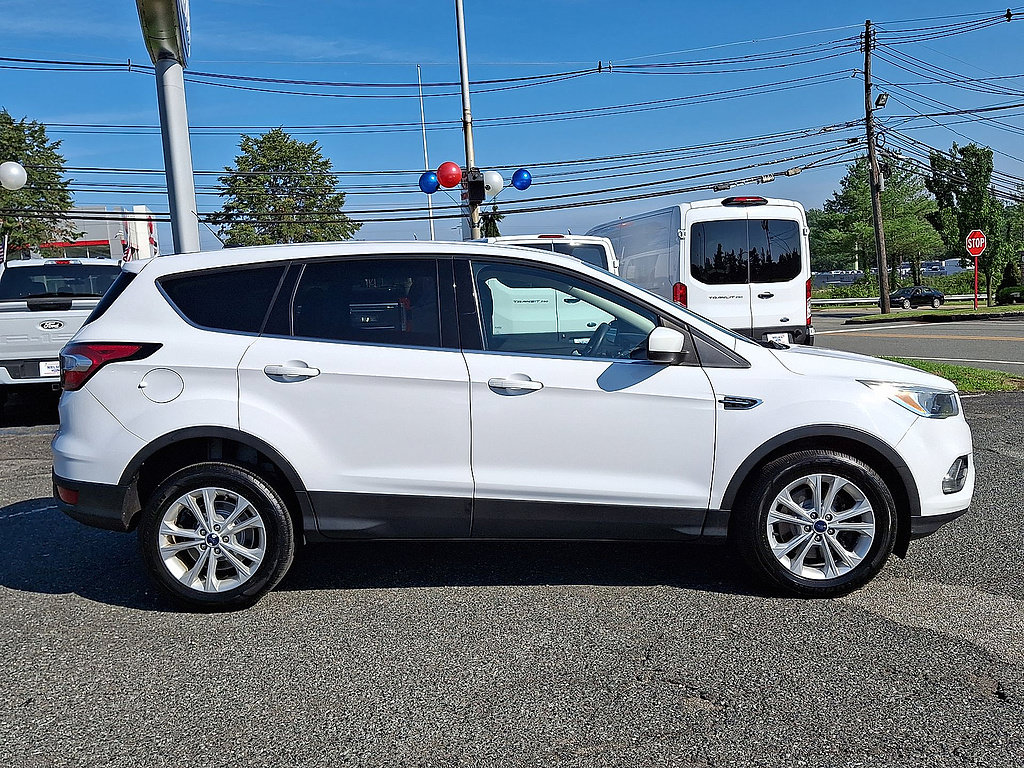 Certified 2017 Ford Escape SE w/ SE Cold Weather Package AWD/4WD image 32
