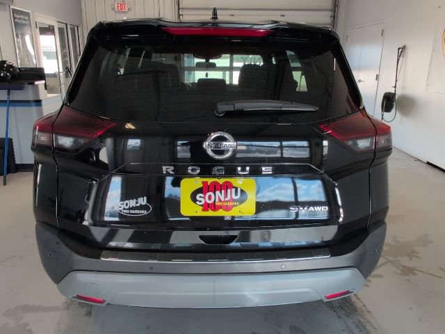 Used 2021 Nissan Rogue SV image 5