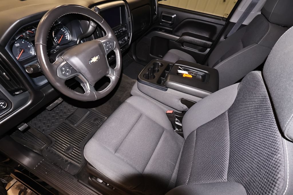Used 2017 Chevrolet Silverado 1500 LT w/ All Star Edition AWD/4WD image 30
