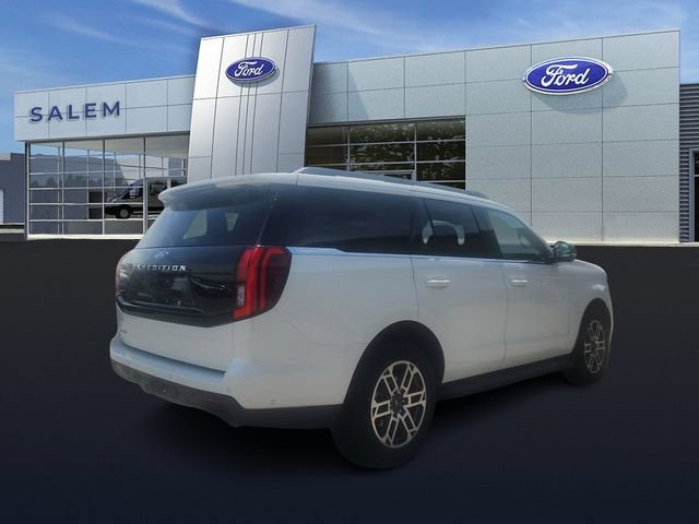 Certified 2025 Ford Expedition Active AWD/4WD image 3