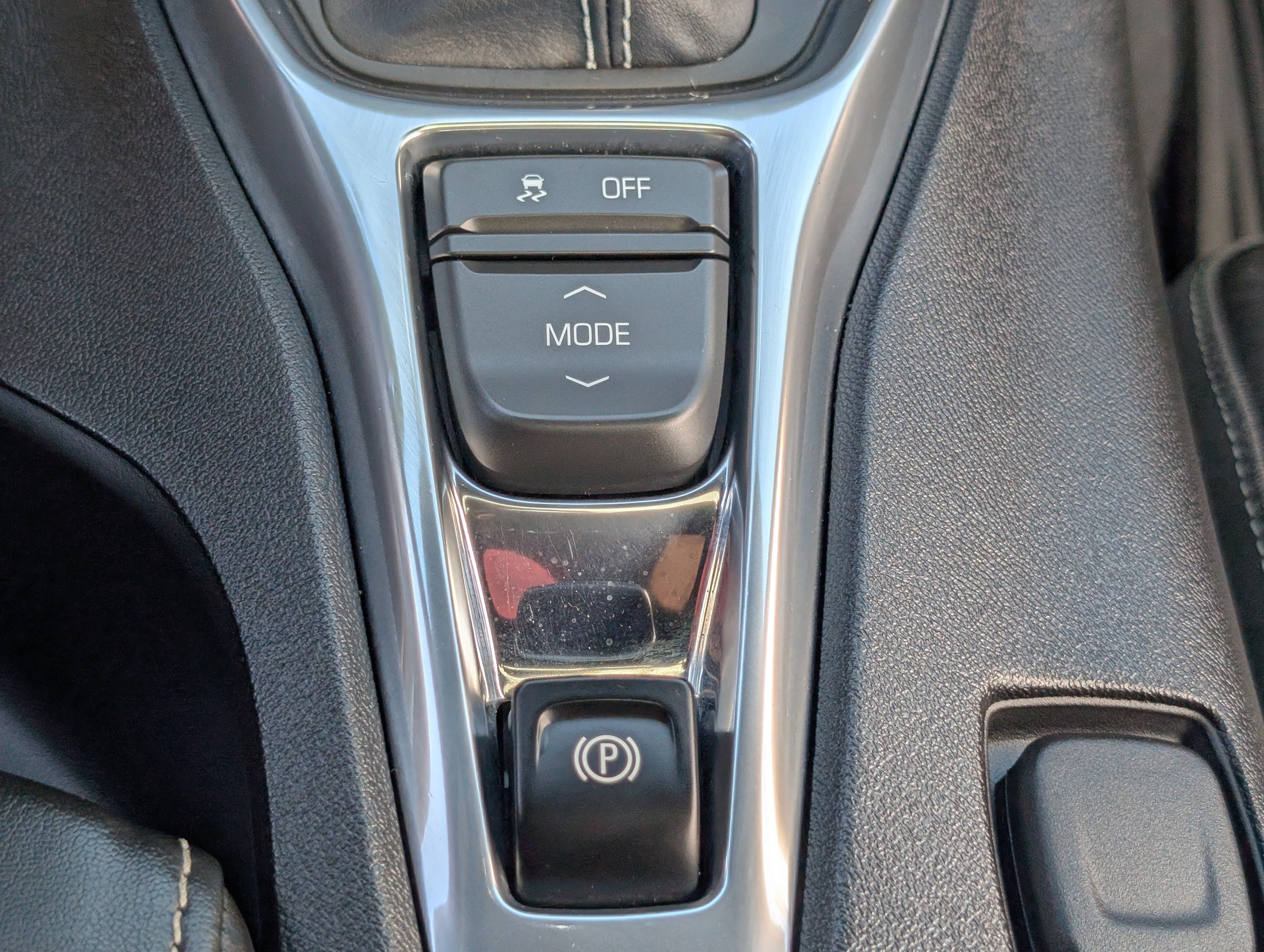 Used 2018 Chevrolet Camaro SS RWD image 22