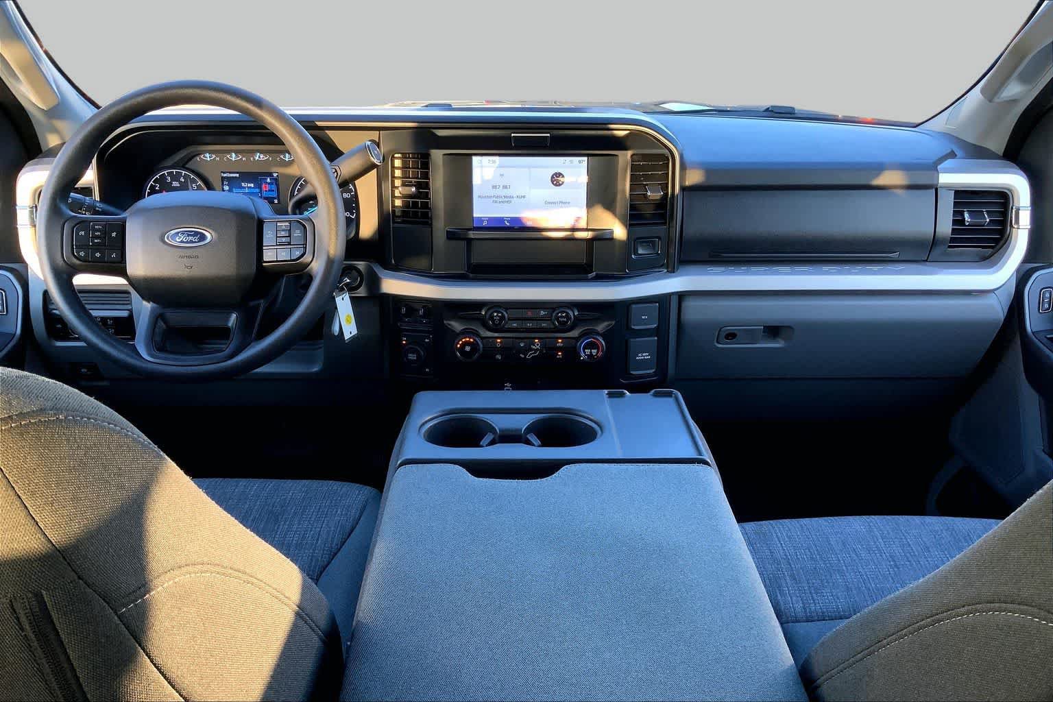 Certified 2025 Ford F250 XLT AWD/4WD image 16