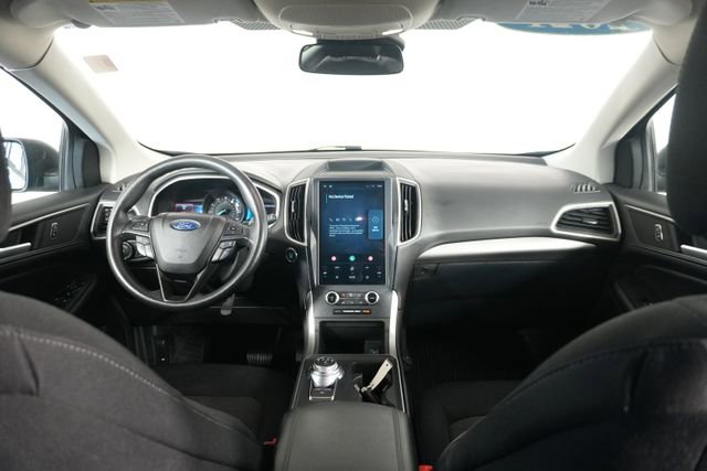 Certified 2021 Ford Edge SE image 17
