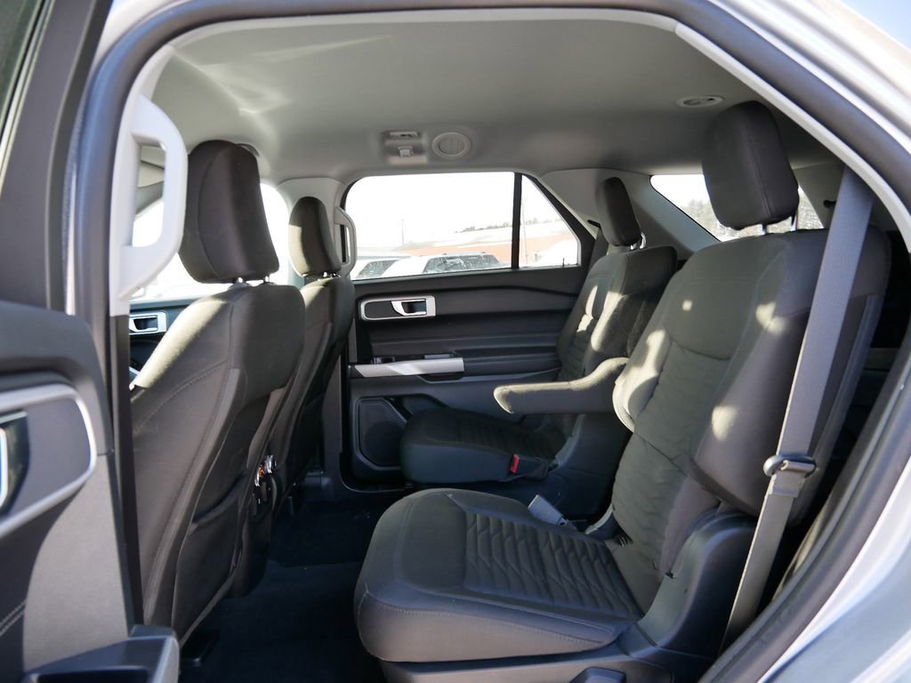Certified 2021 Ford Explorer XLT w/ Class III Trailer Tow Package image 11