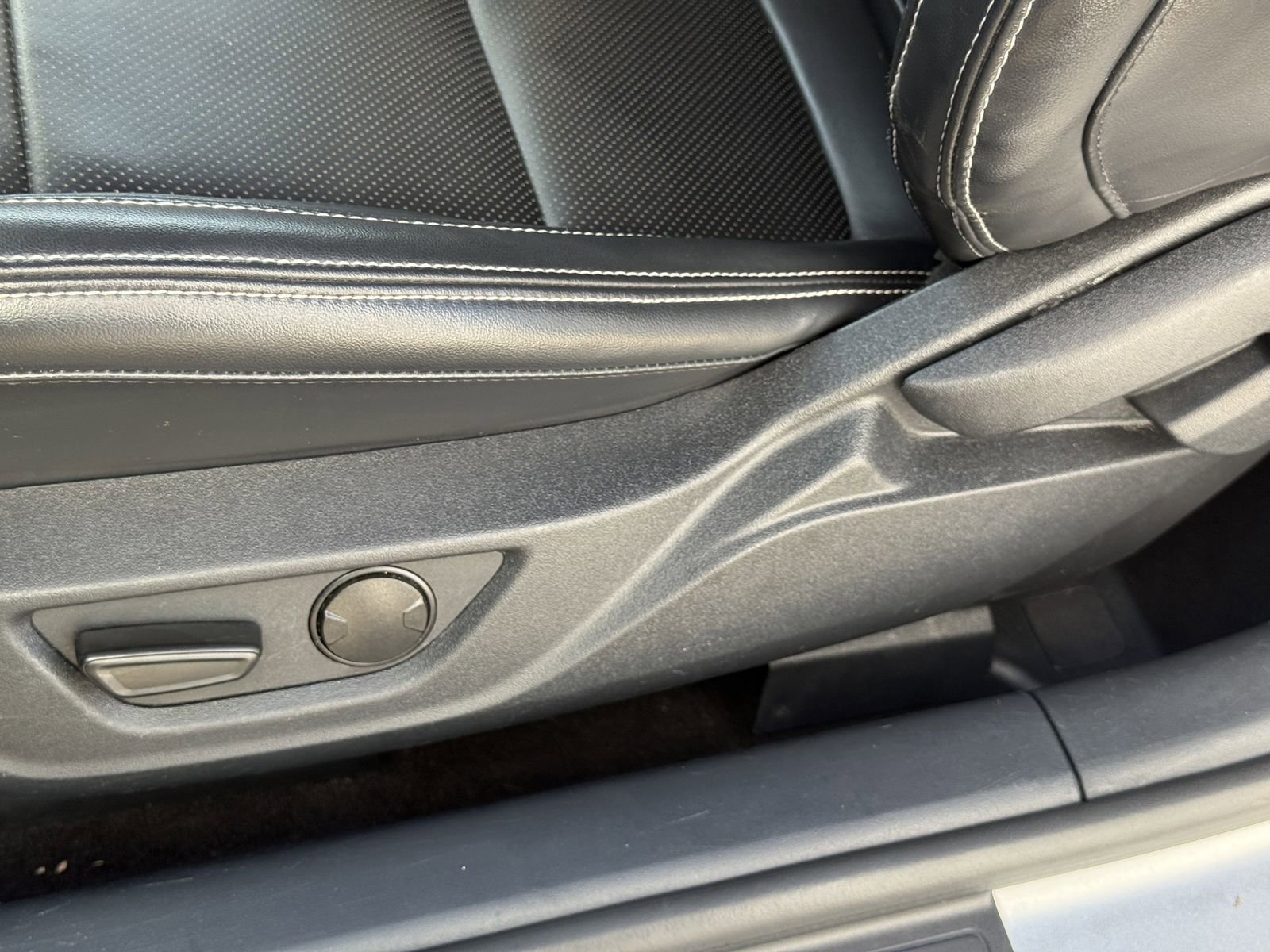 Certified 2024 Ford Mustang Premium image 17