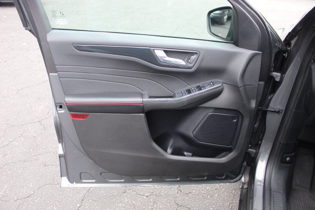 Certified 2023 Ford Escape ST-Line Select AWD/4WD image 21