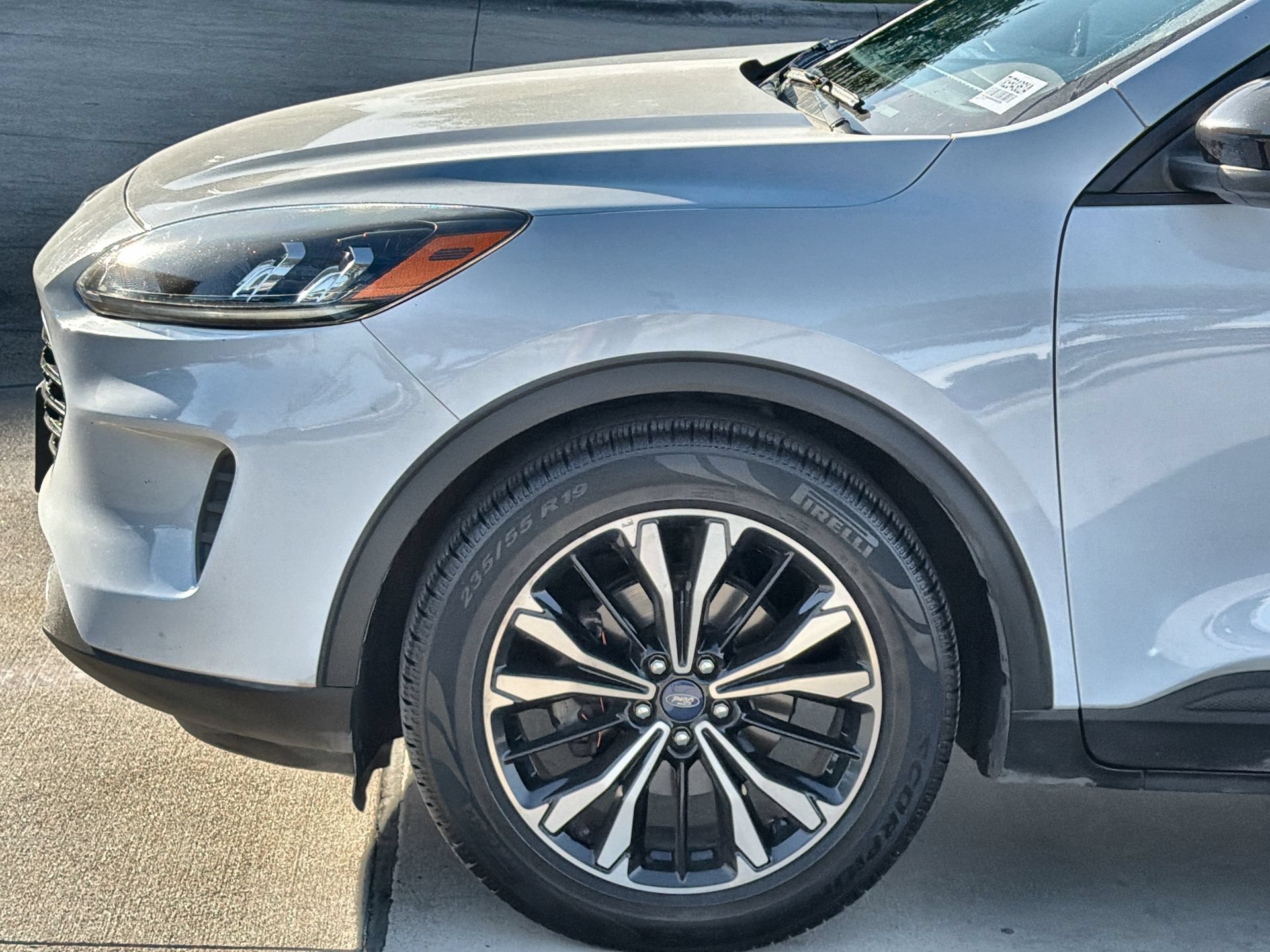 Certified 2022 Ford Escape SE w/ SE Sport Appearance Package FWD image 10