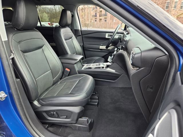 Certified 2022 Ford Explorer Limited RWD image 18
