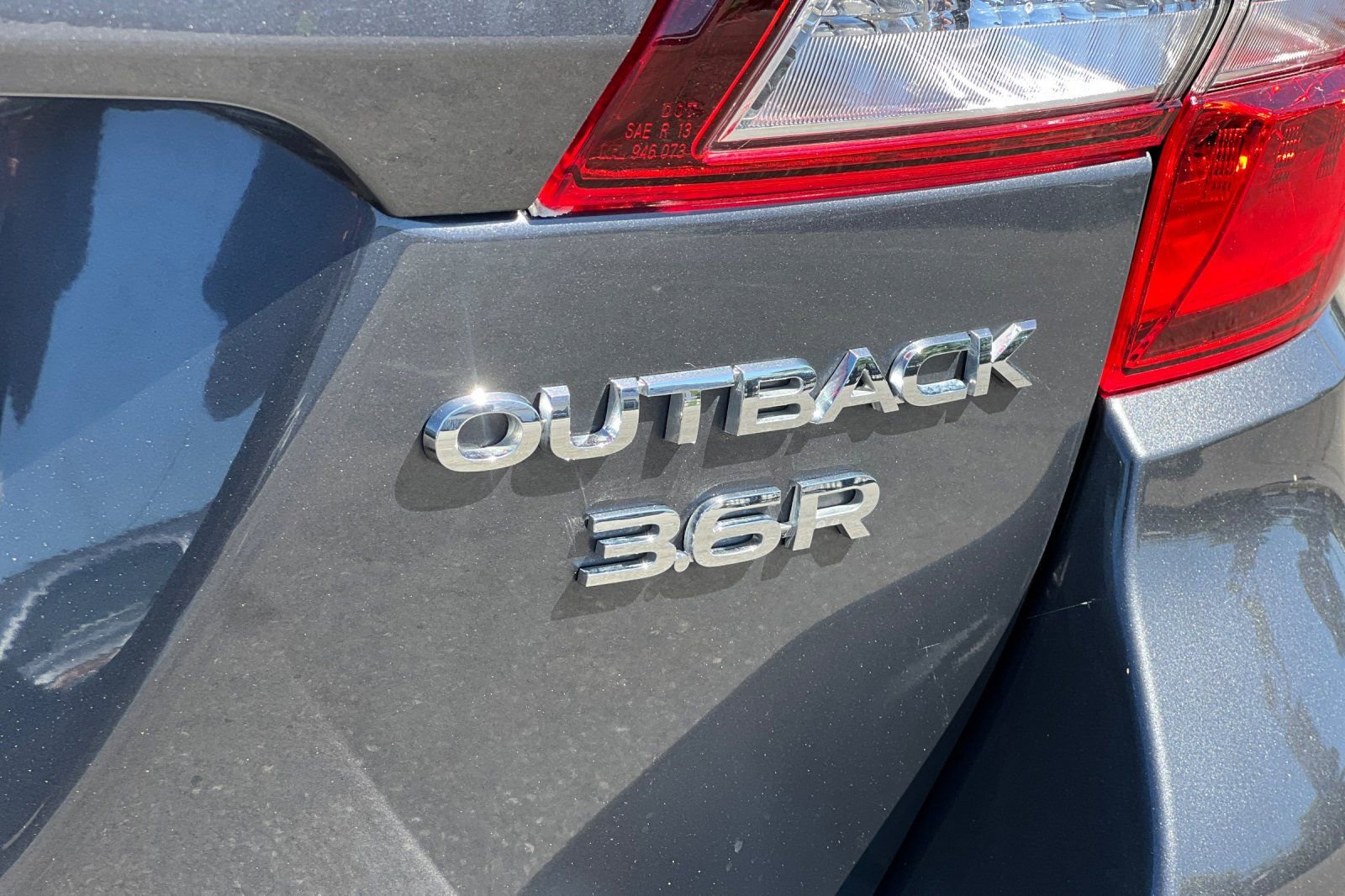 Used 2018 Subaru Outback 3.6R Limited image 28