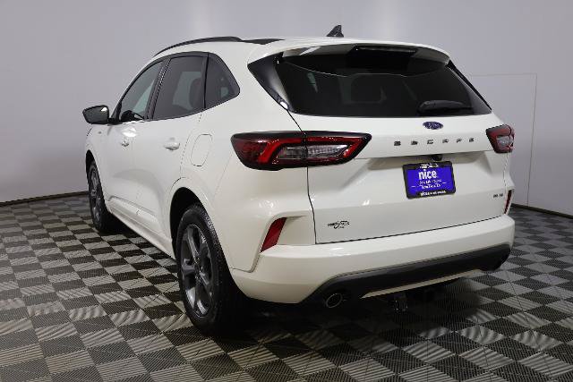 Certified 2024 Ford Escape ST-Line AWD/4WD image 8