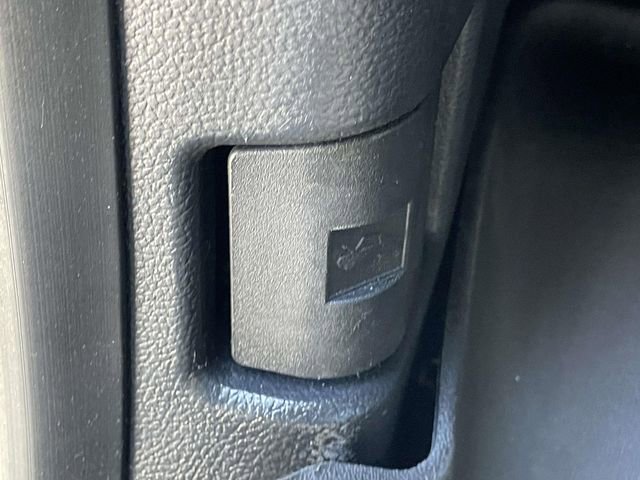 Certified 2022 Ford F150 Lariat w/ Equipment Group 502A High image 17