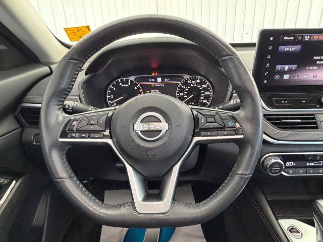 Used 2023 Nissan Altima 2.5 SL AWD/4WD image 14