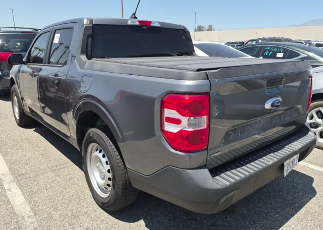 Certified 2022 Ford Maverick XL FWD image 4