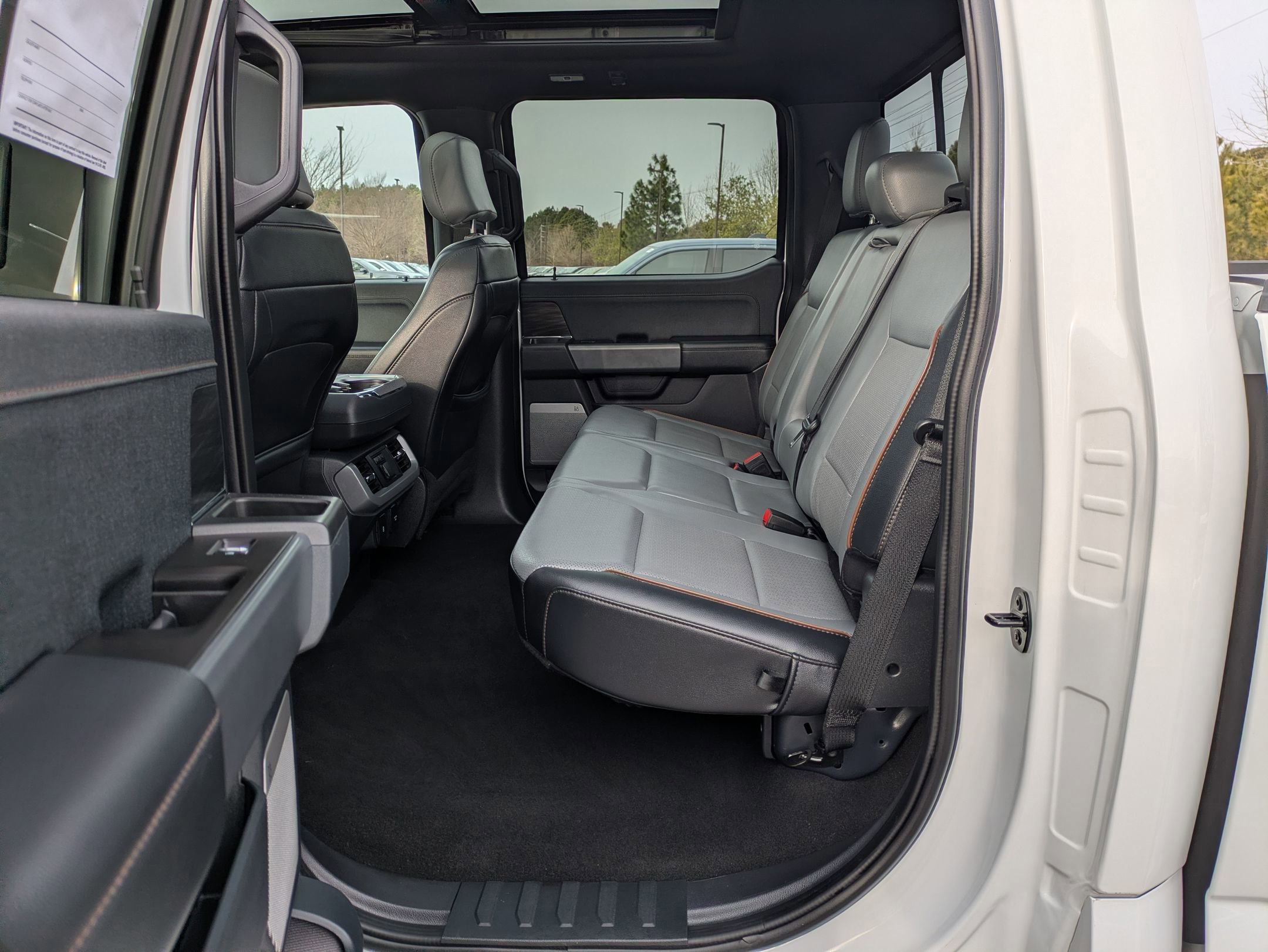 Certified 2024 Ford F150 Lightning Lariat image 32