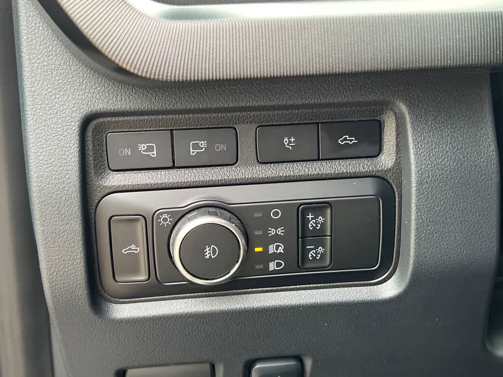 Certified 2024 Ford F350 Platinum AWD/4WD image 33