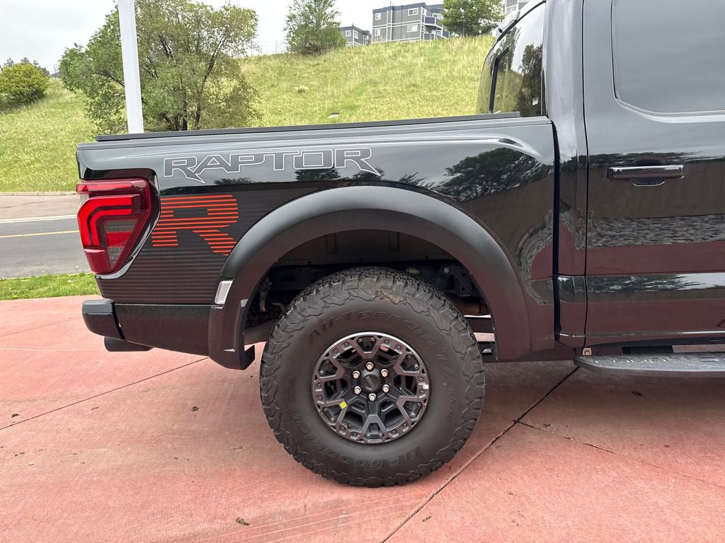 Certified 2025 Ford F150 Raptor w/ Equipment Group 803A Raptor R AWD/4WD image 27