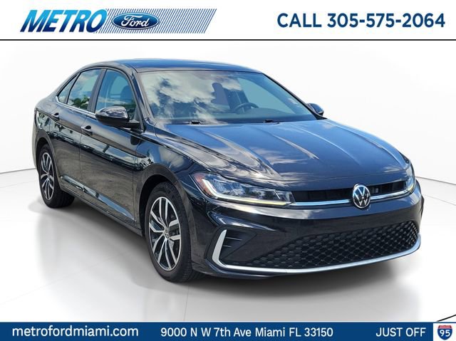 Used 2025 Volkswagen Jetta SE FWD image 1