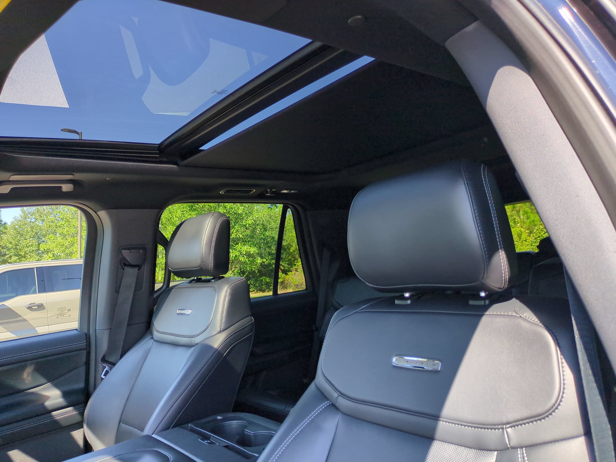 Certified 2025 Ford Expedition Platinum w/ Stealth Performance Package AWD/4WD image 28