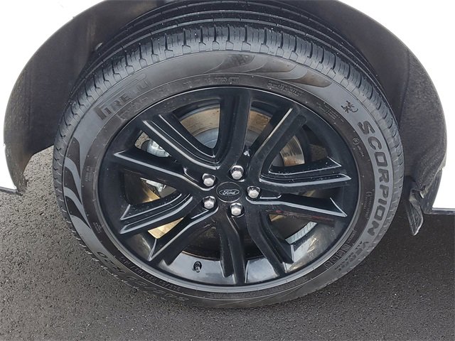 Certified 2024 Ford Edge ST-Line image 5