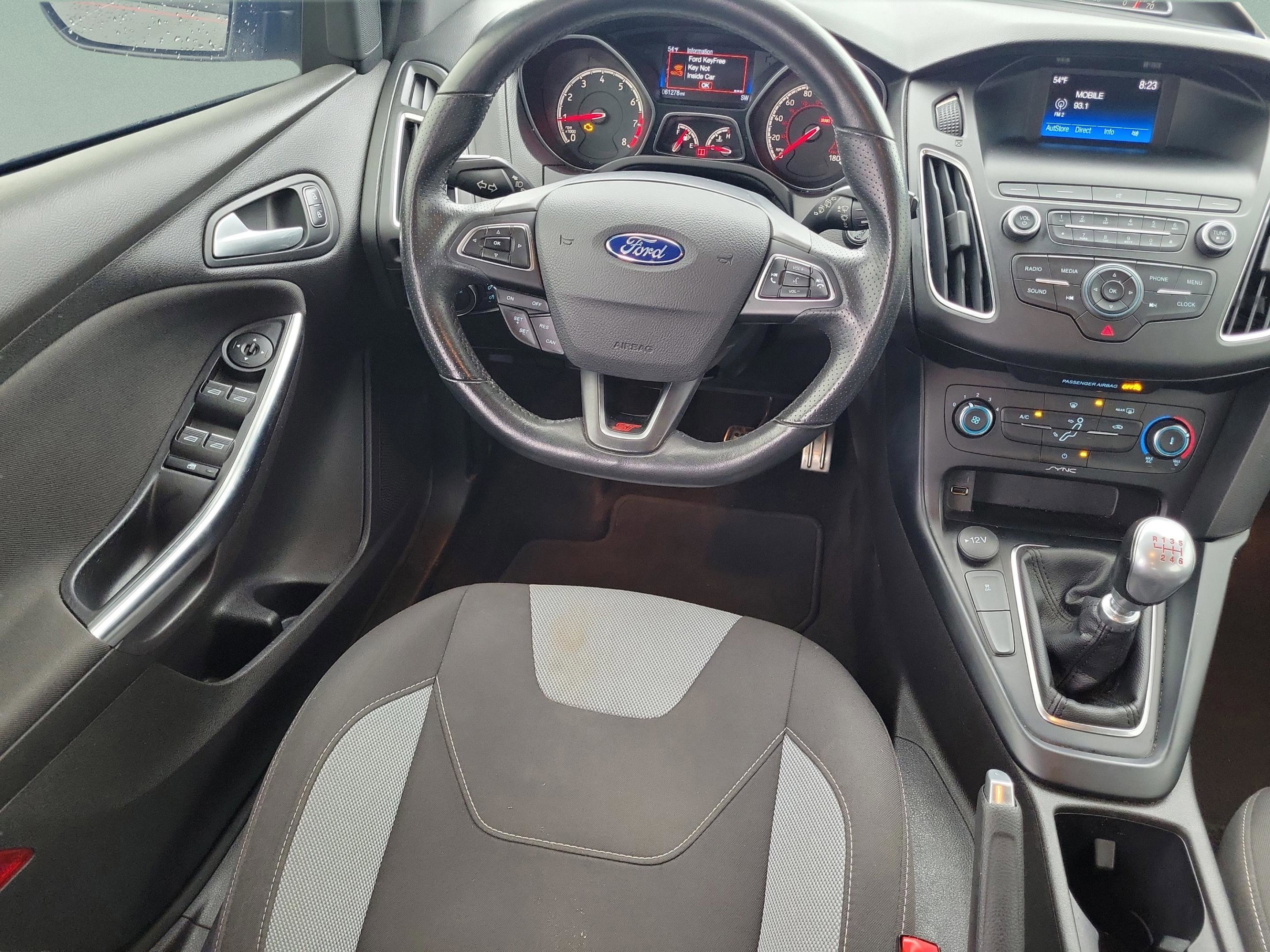 Certified 2018 Ford Focus ST image 9