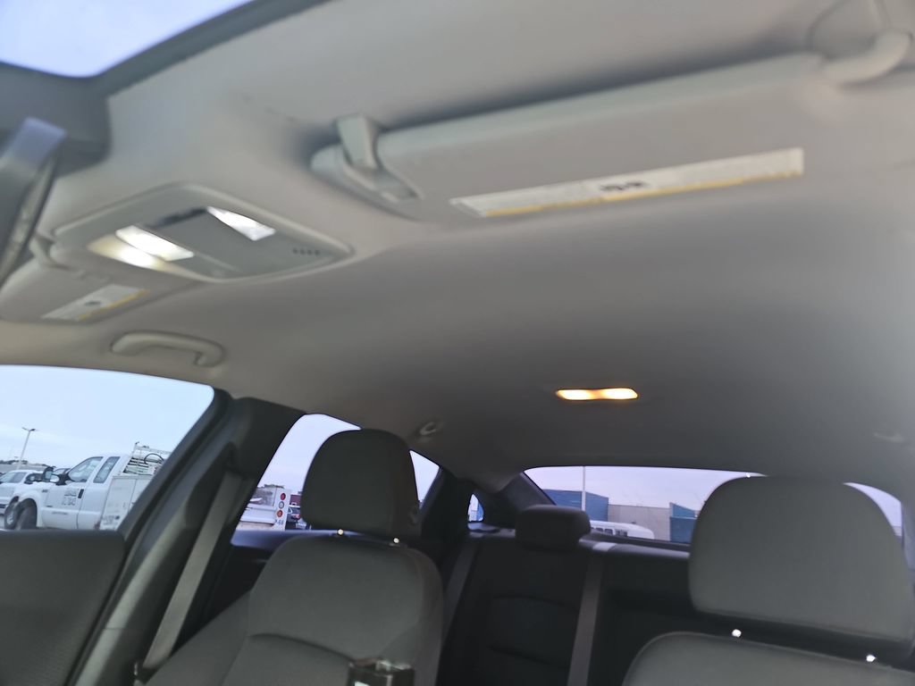 Used 2021 Chevrolet Malibu LT FWD image 28