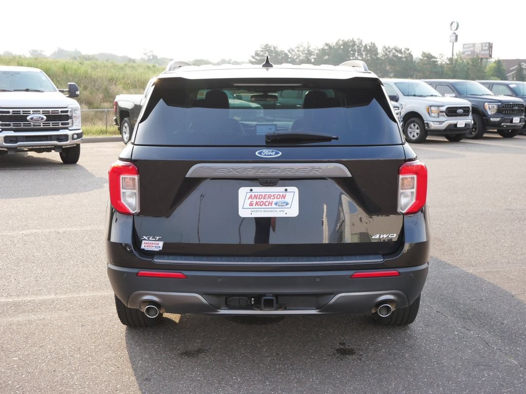 Certified 2023 Ford Explorer XLT w/ Equipment Group 202A AWD/4WD image 7