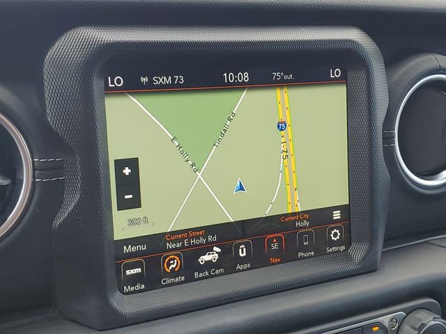 Used 2022 Jeep Wrangler Unlimited Sahara w/ Cold Weather Group AWD/4WD image 15