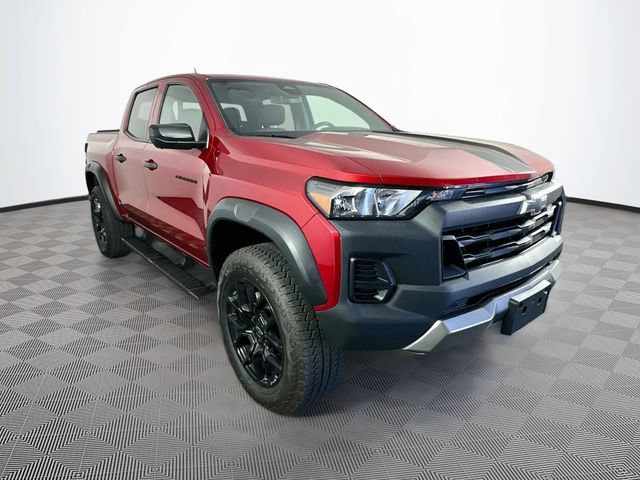 Used 2024 Chevrolet Colorado Trail Boss w/ LPO, Dark Essentials Package AWD/4WD image 4