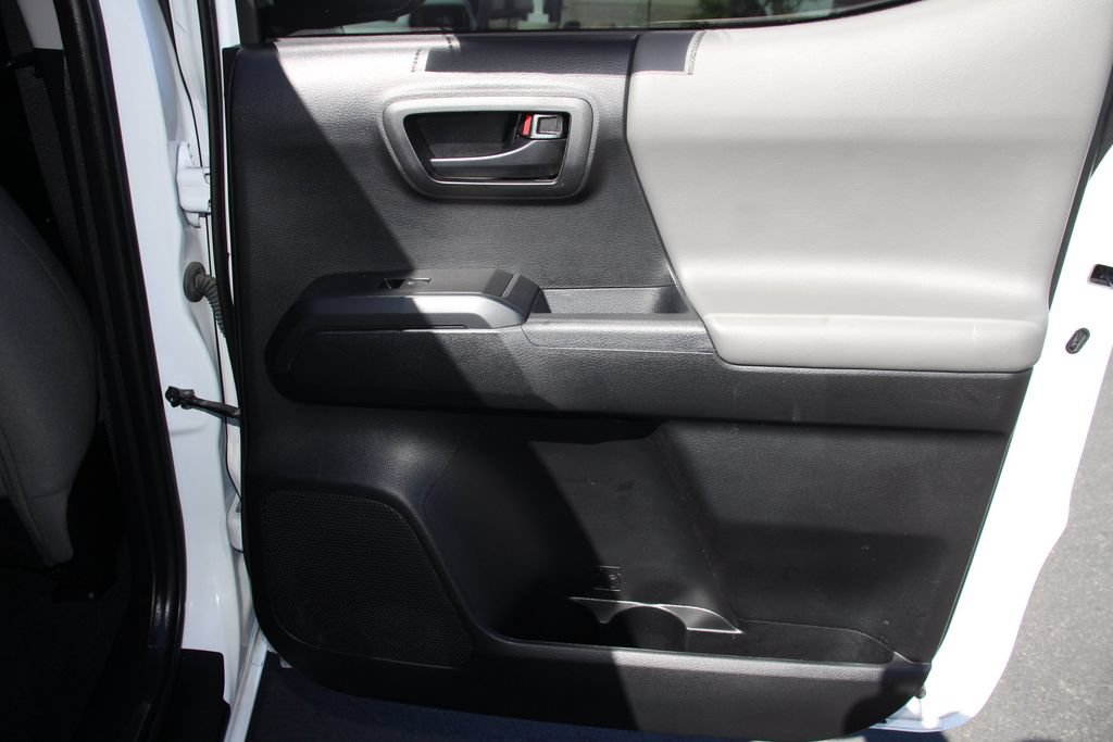 Used 2023 Toyota Tacoma SR AWD/4WD image 26