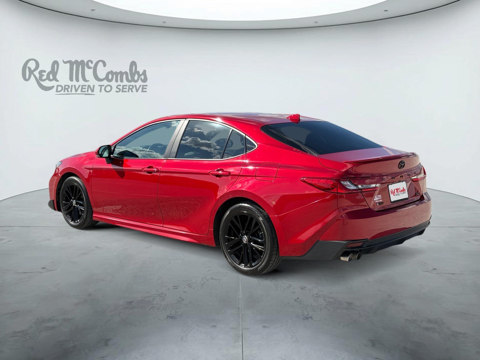 Used 2025 Toyota Camry SE FWD image 7