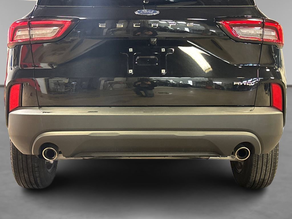 Certified 2025 Ford Escape ST-Line image 5