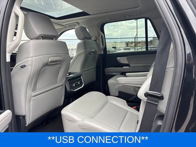 Certified 2025 Ford Expedition Active AWD/4WD image 15