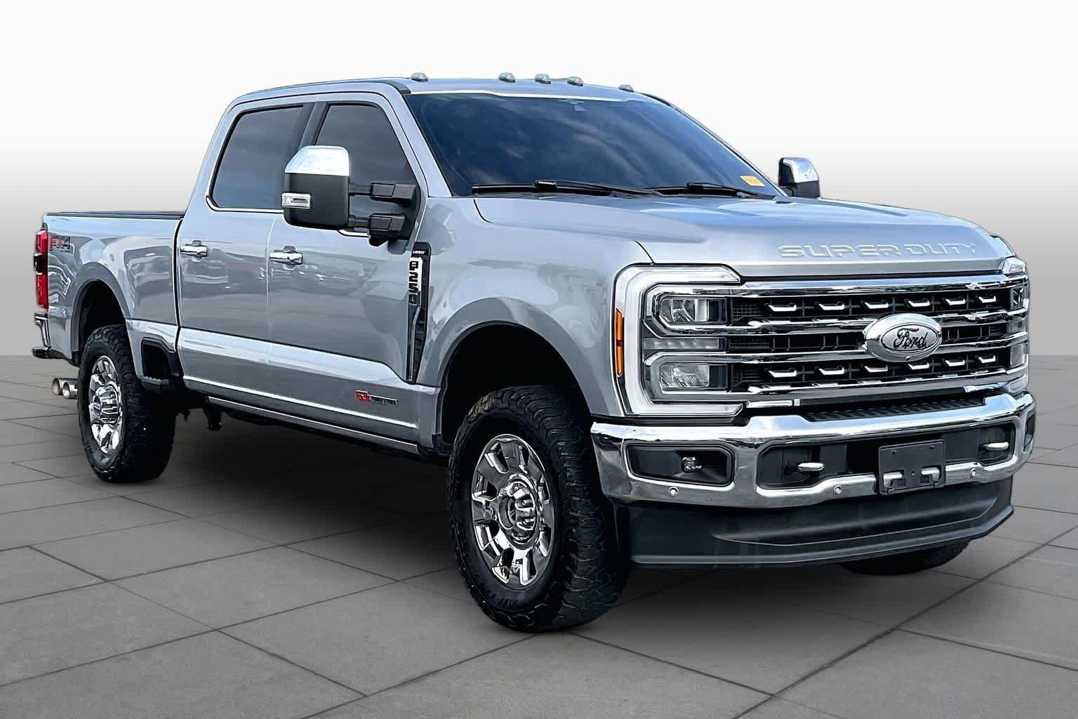 Certified 2023 Ford F250 Lariat w/ Lariat Ultimate Package AWD/4WD image 3
