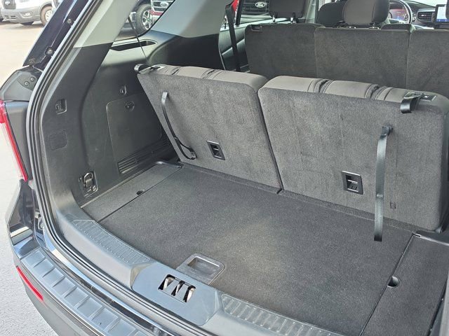 Certified 2022 Ford Explorer XLT RWD image 8