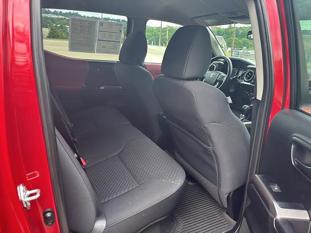 Used 2021 Toyota Tacoma SR5 AWD/4WD image 19