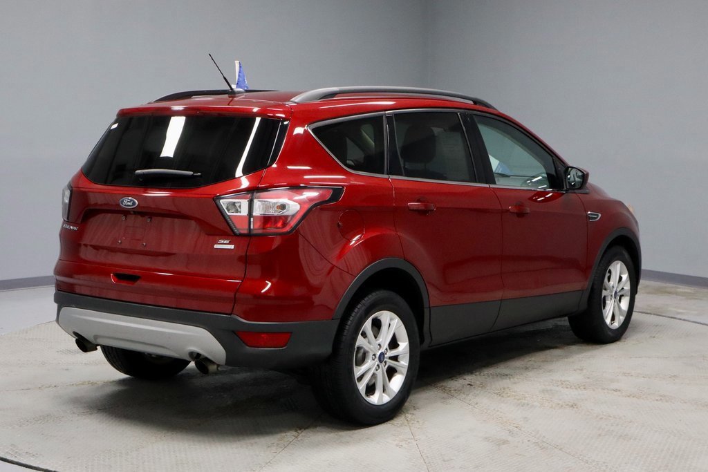 Certified 2018 Ford Escape SE image 5
