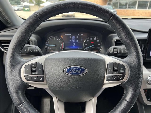 Certified 2022 Ford Explorer XLT w/ Equipment Group 202A image 21