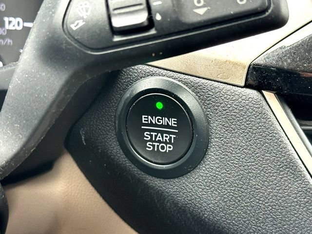 Certified 2020 Ford Escape SEL FWD image 17