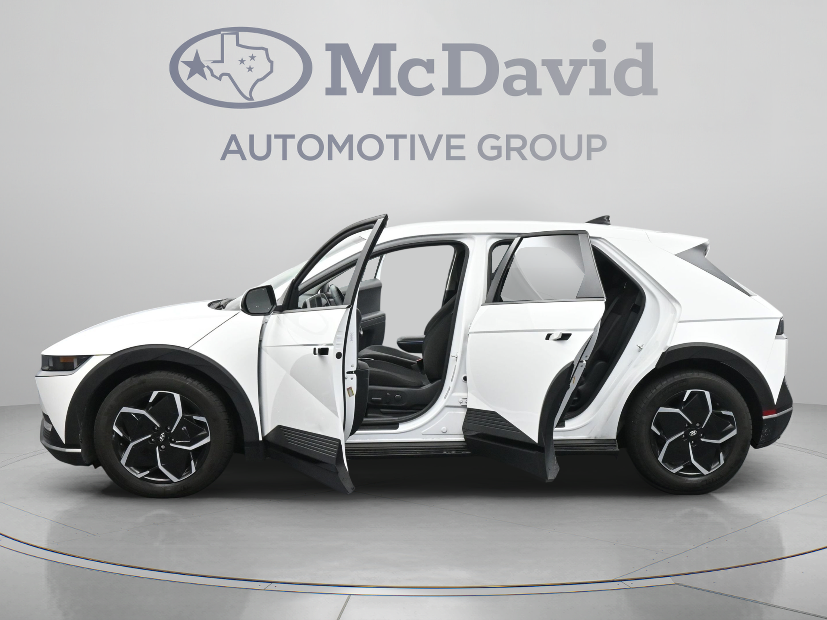 Used 2024 Hyundai Ioniq 5 SEL RWD image 41