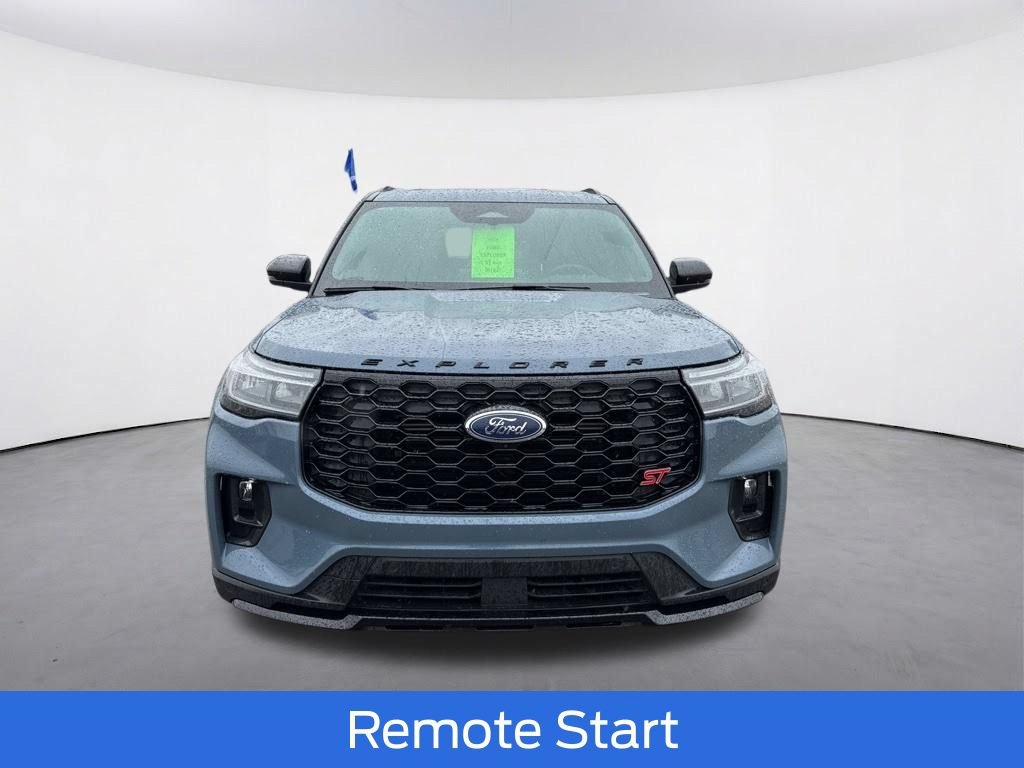 Certified 2025 Ford Explorer ST AWD/4WD image 4