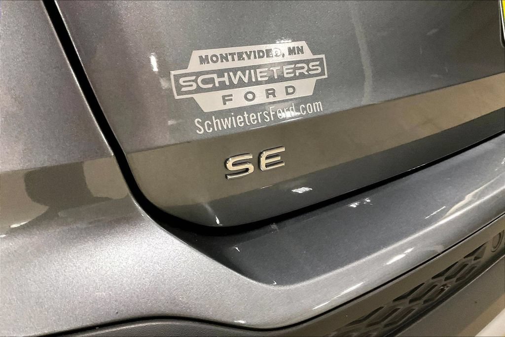 Used 2025 Volkswagen Taos SE AWD/4WD image 8