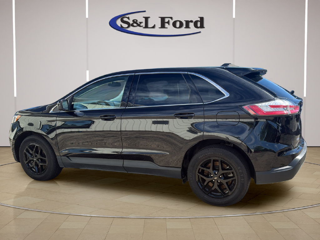 Certified 2024 Ford Edge SEL AWD/4WD image 4