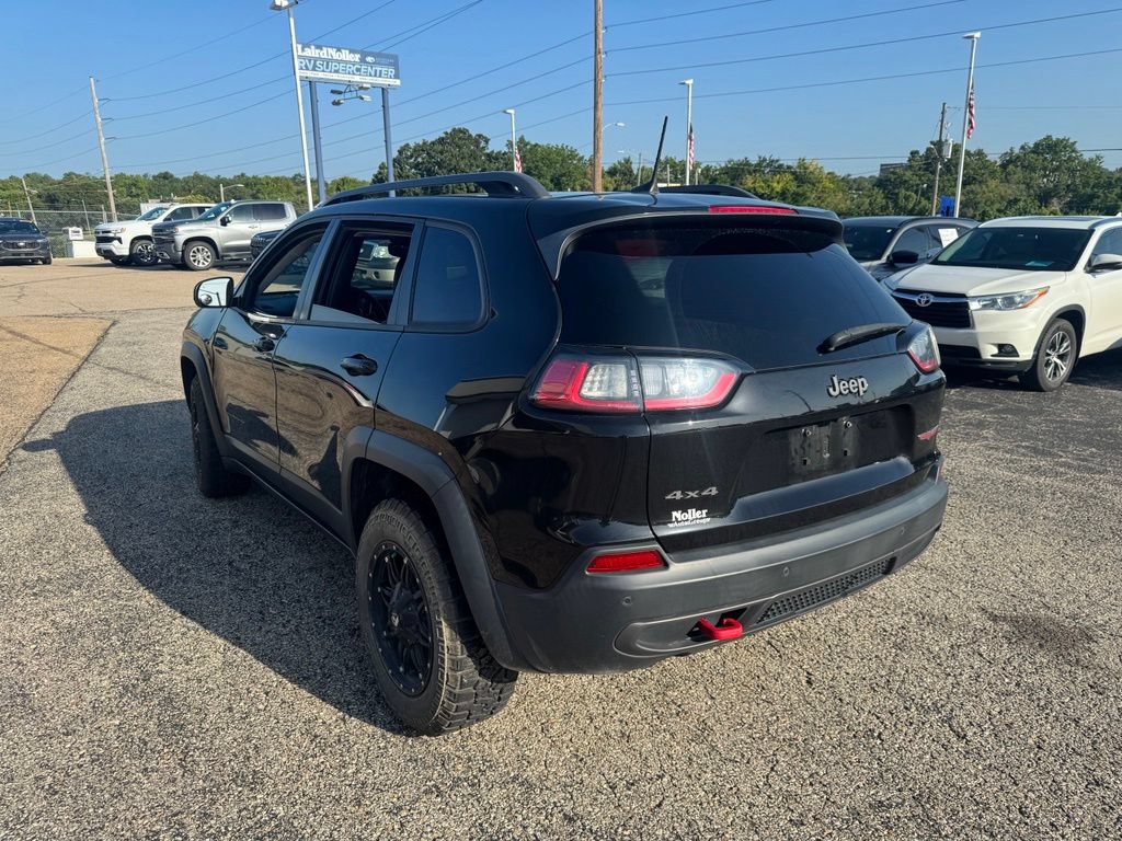 Used 2020 Jeep Cherokee Trailhawk AWD/4WD image 5