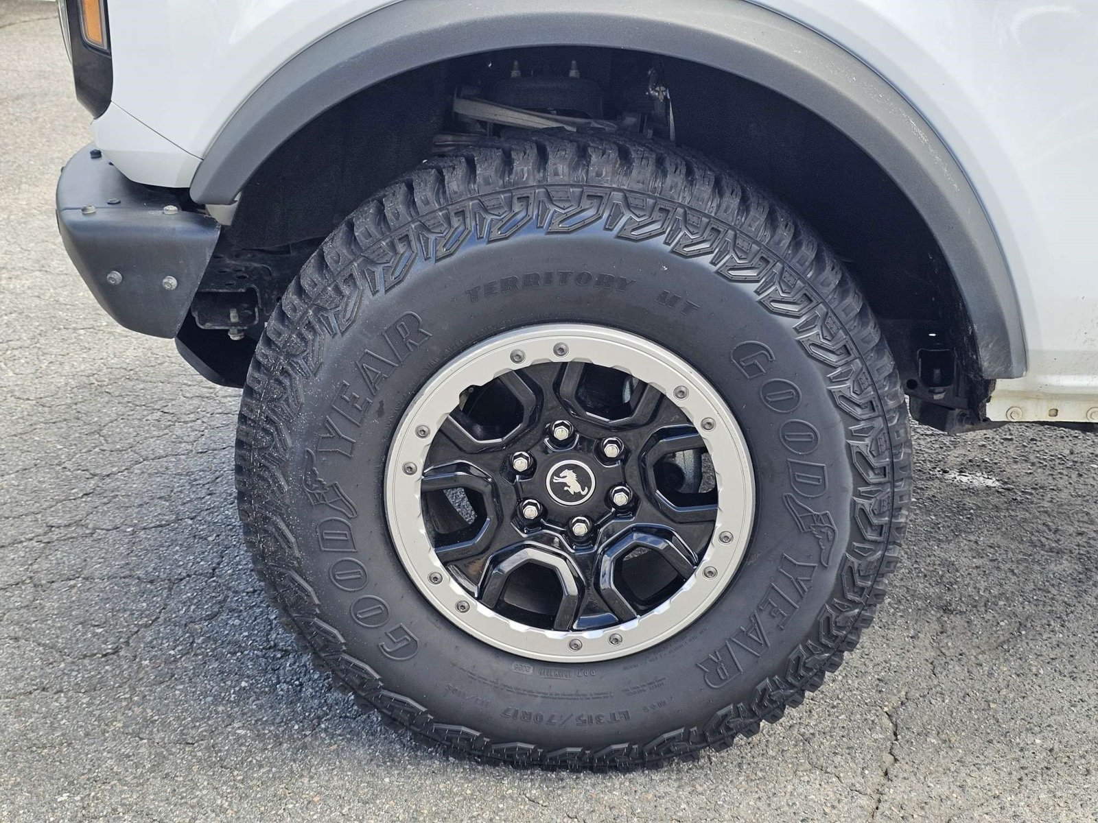 Certified 2022 Ford Bronco Outer Banks w/ Sasquatch Package AWD/4WD image 11