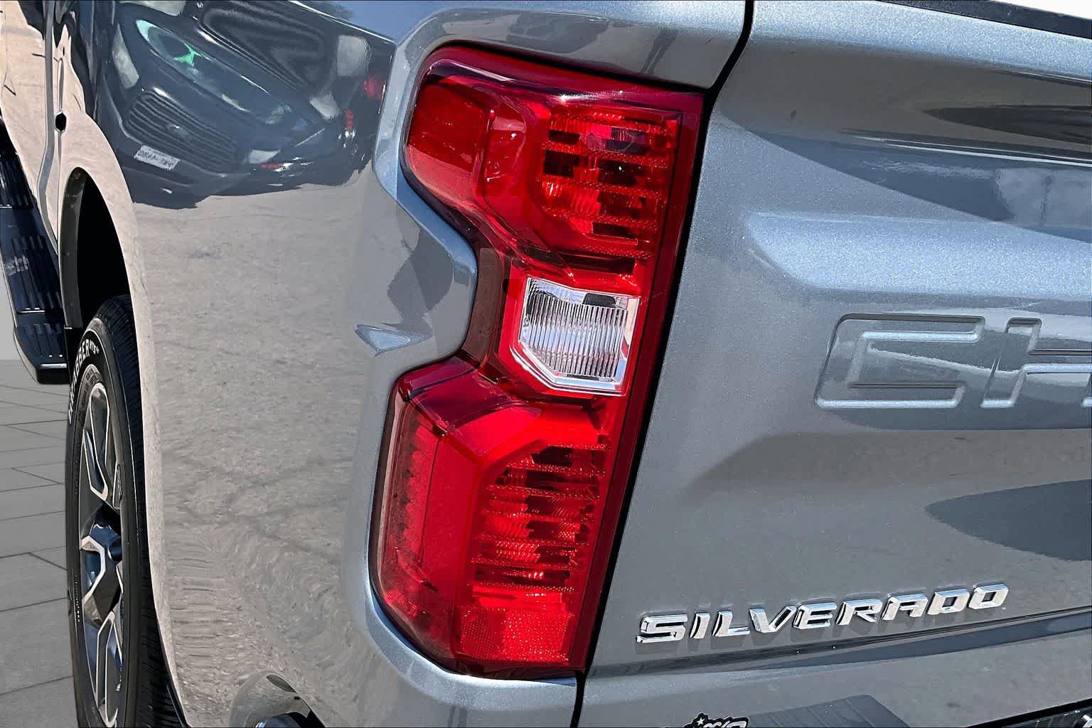 Used 2024 Chevrolet Silverado 1500 LT w/ Protection Package RWD image 28