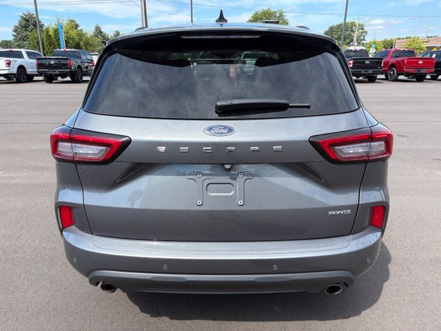 Certified 2024 Ford Escape ST-Line w/ Tech Pack #1 AWD/4WD image 4