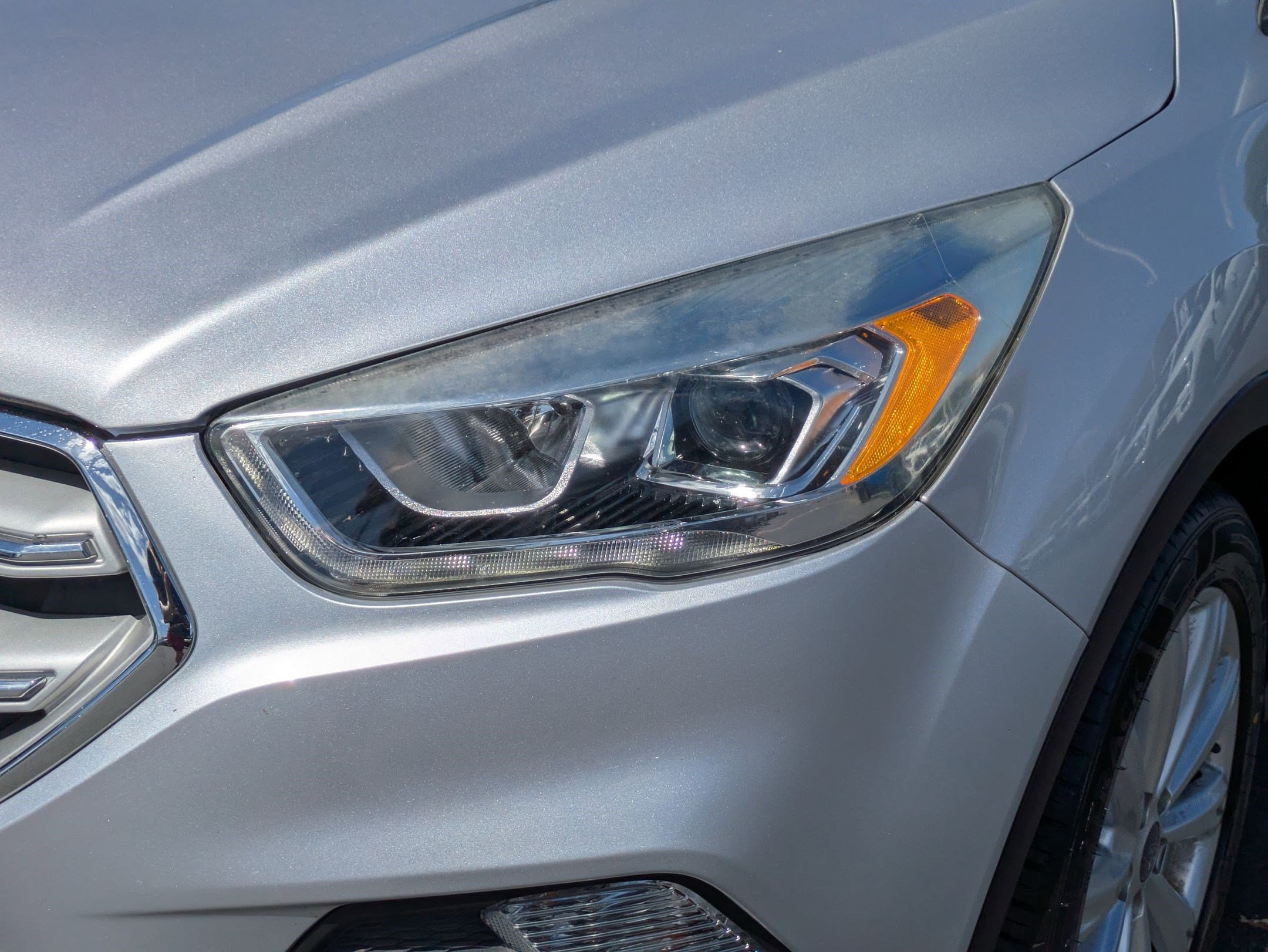 Certified 2019 Ford Escape SEL FWD image 12