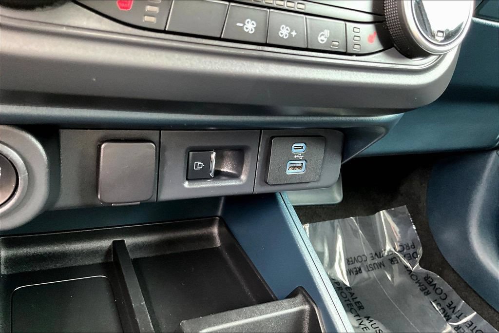 Certified 2023 Ford Maverick Lariat w/ Lariat Luxury Package AWD/4WD image 19